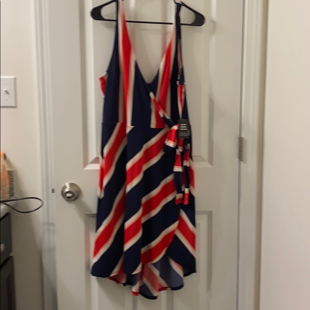 Express wrap dress L, never worn!
